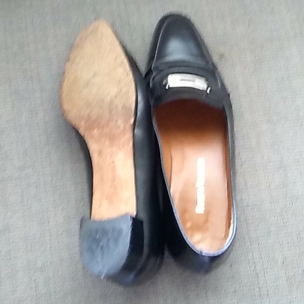 Shoes - Picture 2 of 3
